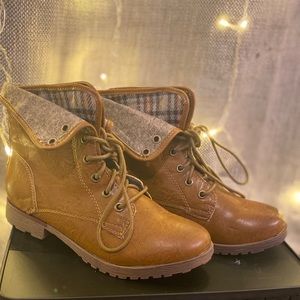 Plaid Detail Ankle Booties